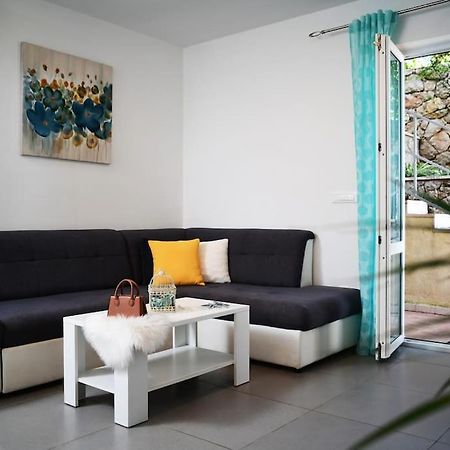Wave N' Sea Apartment With A Private Pool Dubrovnik Exterior photo