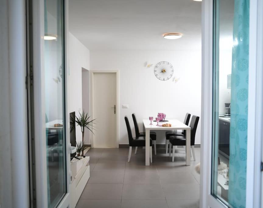 Wave N' Sea Apartment With A Private Pool Dubrovnik Exterior photo